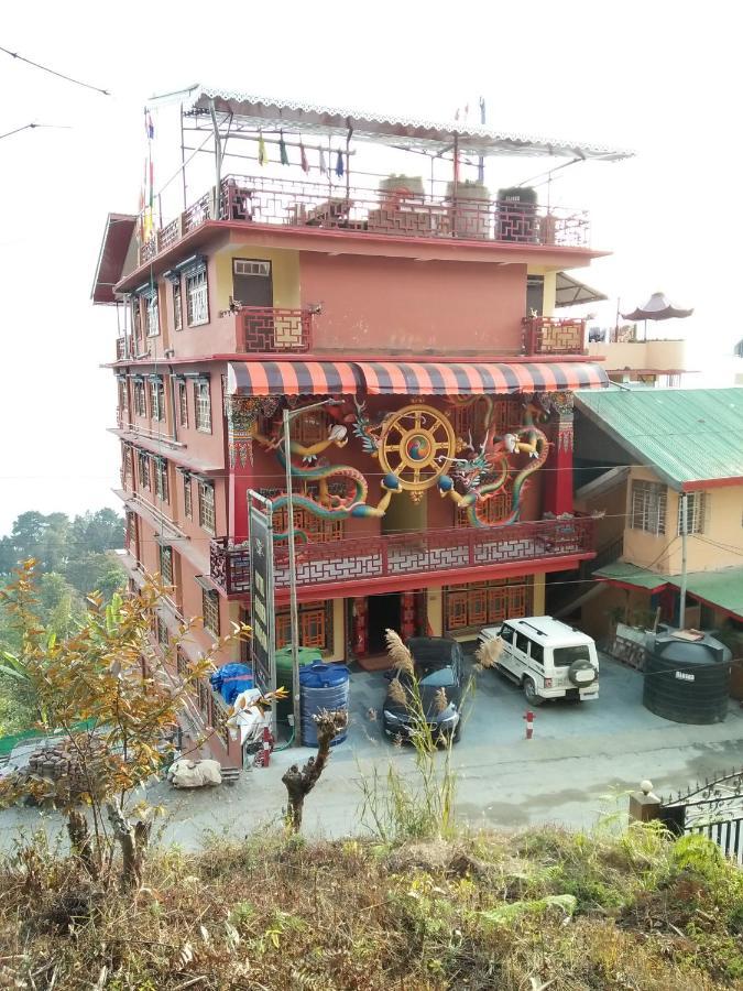 Hotel Golden Dragon Aritar ภายนอก รูปภาพ